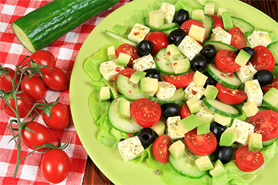 Caprese Salad with Avocado: A Low Carb Dinner for Bariatric Patients 